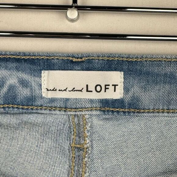 Loft Blue Light Wash Denim Distressed Curvy Skinny Cropped Jeans Women 12/31 - Picture 9 of 13